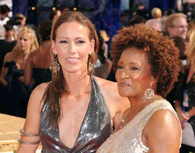 Calls For Lesbian Comic Wanda Sykes To Host Oscars After Kevin Hart's Exit