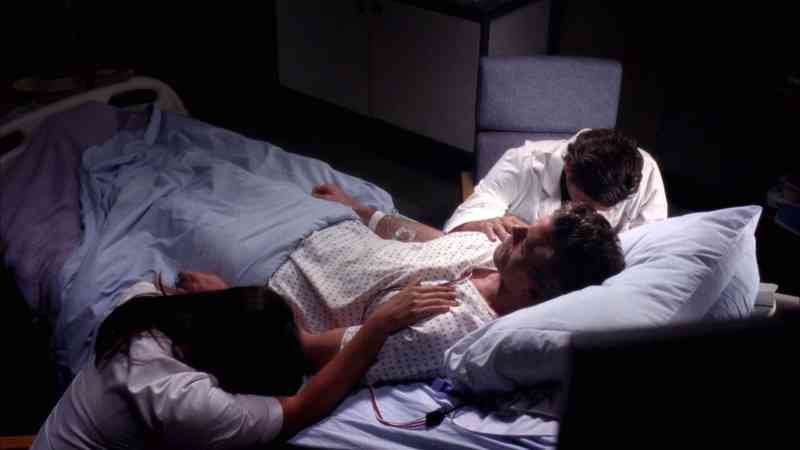 20 Heartbreaking Scenes From Grey's Anatomy We Still Don't F